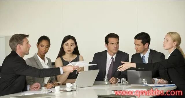 年末了，该准备总经理在质量中心年会上的讲话稿了！